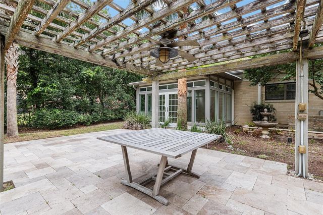 2111 SW 44TH AVENUE, Gainesville, FL 32608