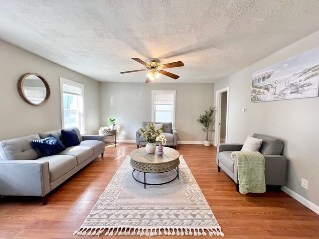 38 Hazel St, Fitchburg, MA 01420