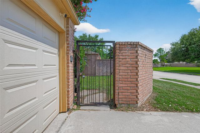 15818 Alta Mar Drive, Houston, TX 77083