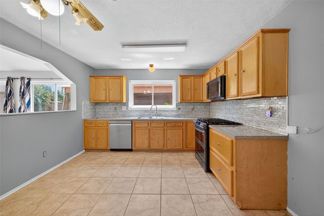 15818 Alta Mar Drive, Houston, TX 77083