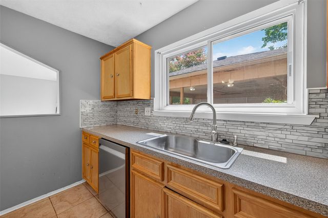 15818 Alta Mar Drive, Houston, TX 77083