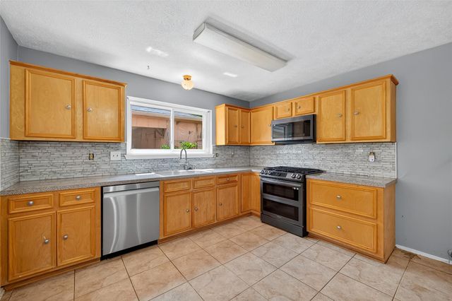 15818 Alta Mar Drive, Houston, TX 77083