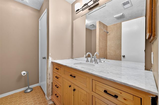 15818 Alta Mar Drive, Houston, TX 77083