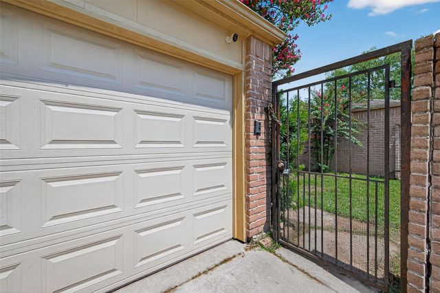 15818 Alta Mar Drive, Houston, TX 77083