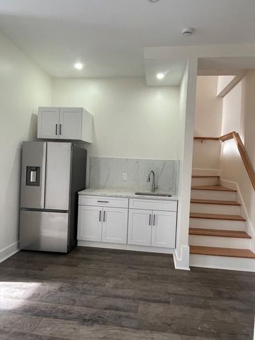 38 Vernon 38, Somerville, MA 02145