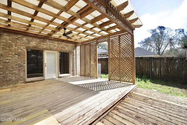 418 Chateau Place, Lafayette, LA 70503