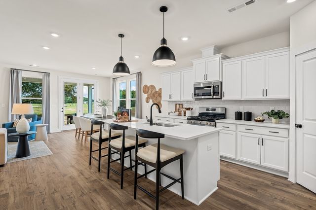 1439 Charles Drive, Chapel Hill, TN 37034