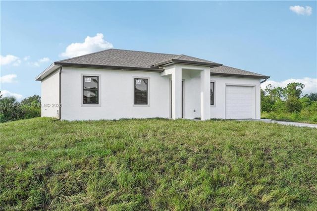 4402 E 19th ST, Lehigh Acres, FL 33972