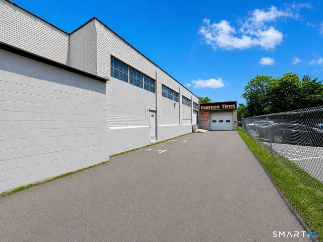 524 Wethersfield Avenue, Hartford, CT 06114
