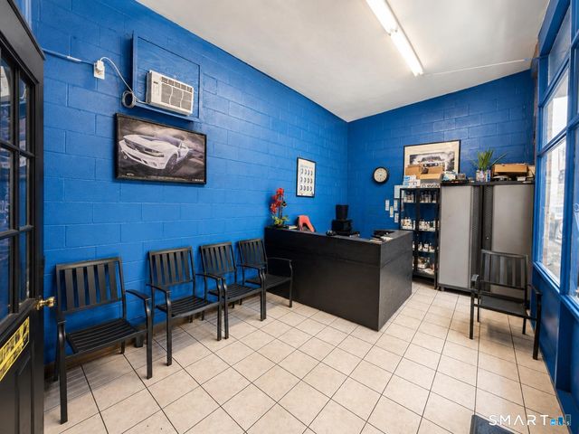 524 Wethersfield Avenue, Hartford, CT 06114