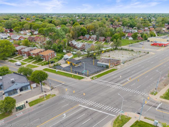 14895 Gratiot Avenue, Detroit, MI 48205