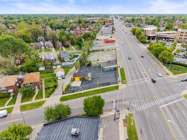 14895 Gratiot Avenue, Detroit, MI 48205