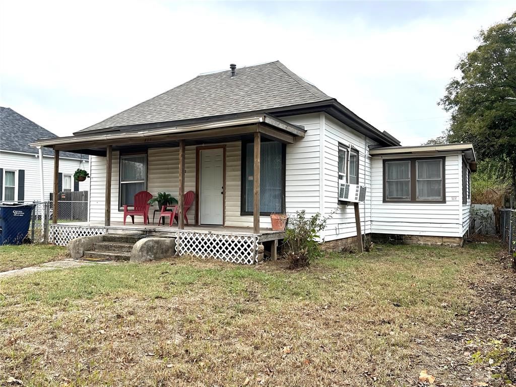 611 N Chapman Avenue, Shawnee, OK 74801