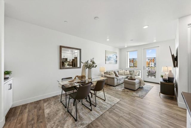 42111 Osgood 404, Fremont, CA 94539
