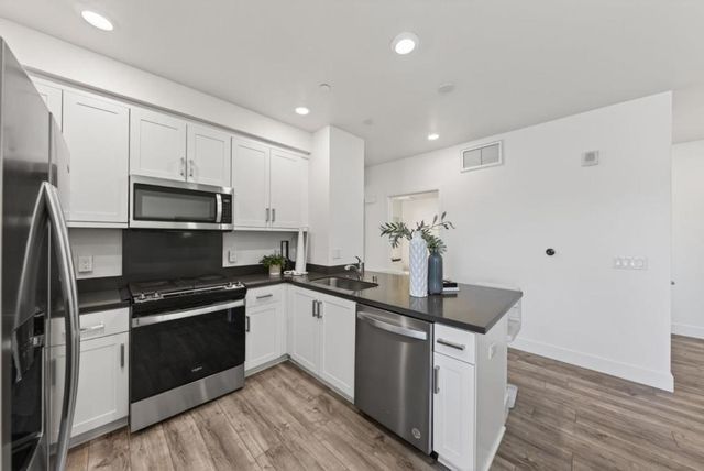 42111 Osgood 404, Fremont, CA 94539