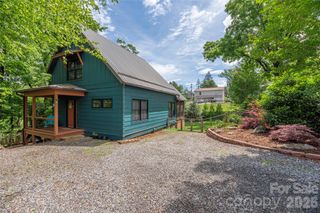5 Grove Street, Weaverville, NC 28787