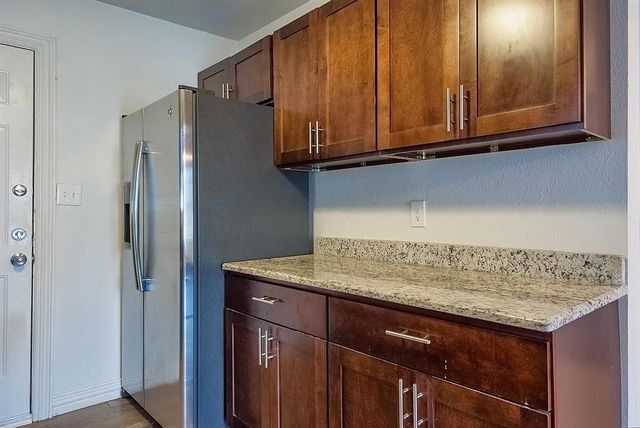 2001 Redman Circle, Dallas, TX 75223