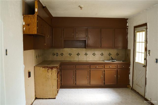 5909 S Kountry Loop, Mission, TX 78574