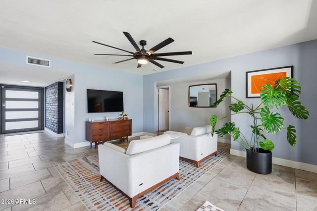 4539 W SWEETWATER Avenue, Glendale, AZ 85304