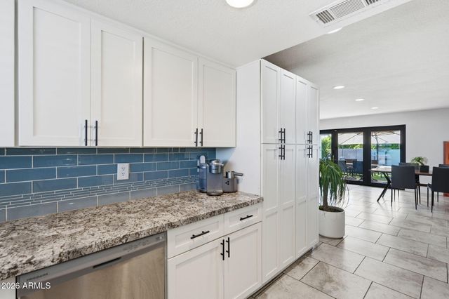 4539 W SWEETWATER Avenue, Glendale, AZ 85304