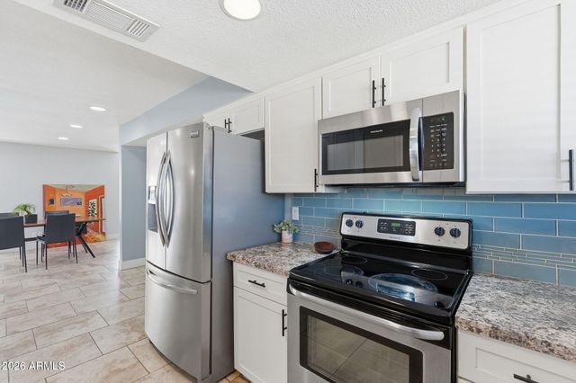 4539 W SWEETWATER Avenue, Glendale, AZ 85304