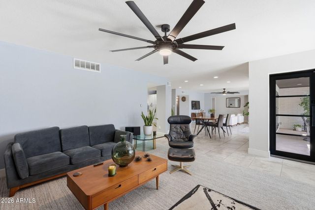 4539 W SWEETWATER Avenue, Glendale, AZ 85304