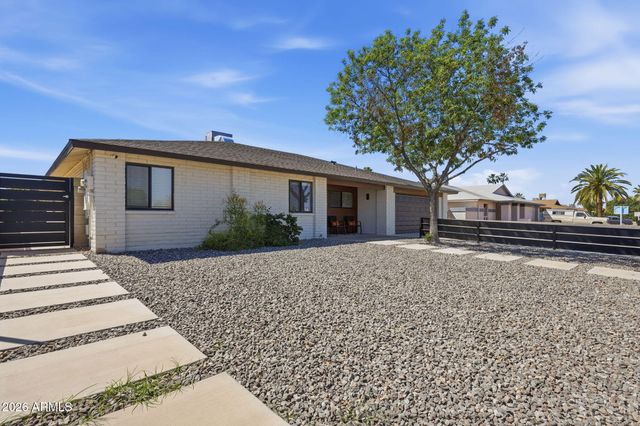 4539 W SWEETWATER Avenue, Glendale, AZ 85304