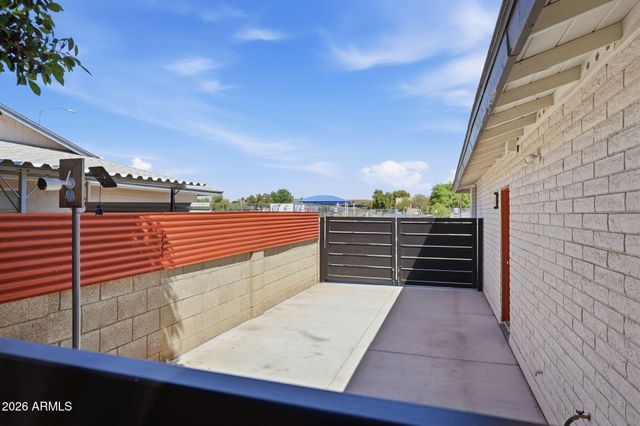 4539 W SWEETWATER Avenue, Glendale, AZ 85304