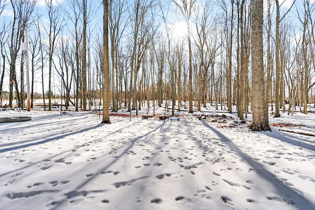 1545 Woodland DRIVE, Grafton, WI 53024