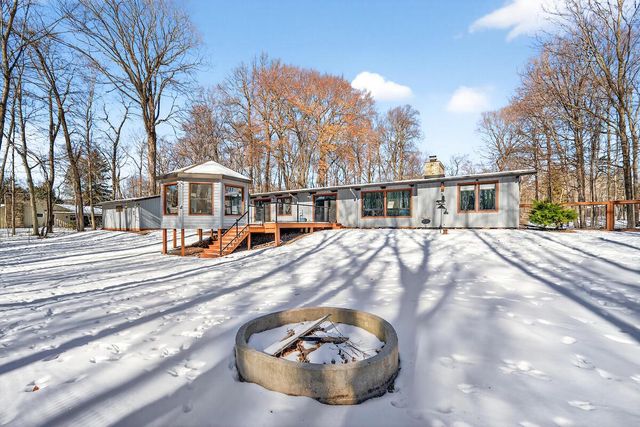 1545 Woodland DRIVE, Grafton, WI 53024