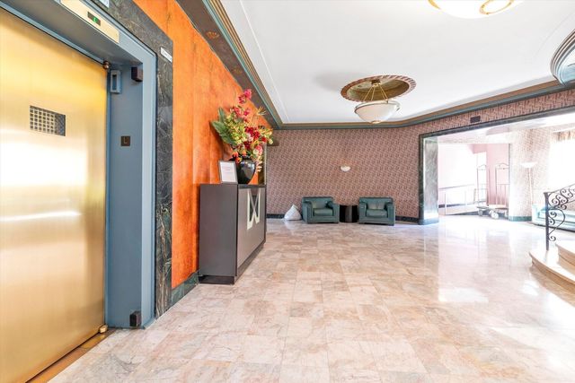 6910 Yellowstone Blvd Apt 210, New York City, NY 11375