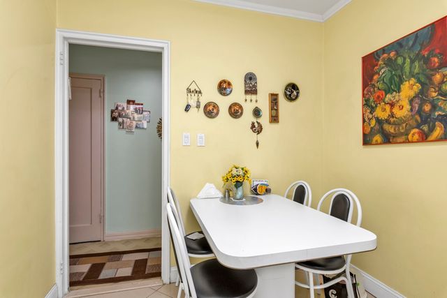 6910 Yellowstone Blvd Apt 210, New York City, NY 11375