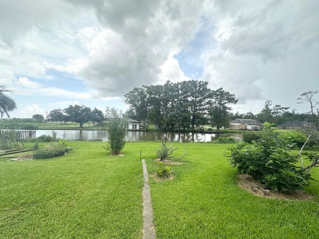 9496 East Park Ave, Houma, LA 70363