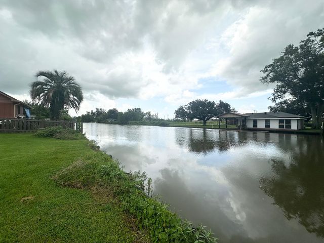 9496 East Park Ave, Houma, LA 70363