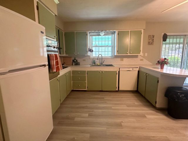 9496 East Park Ave, Houma, LA 70363