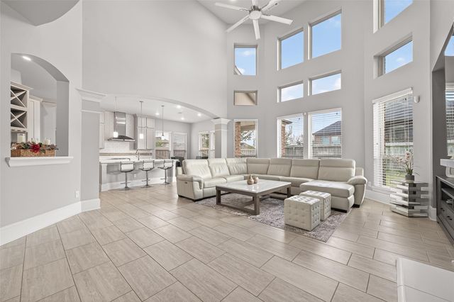 4234 Shays Manor Lane, Richmond, TX 77406