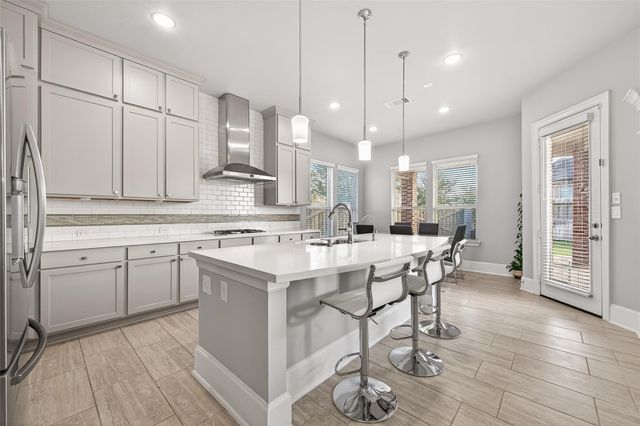 4234 Shays Manor Lane, Richmond, TX 77406