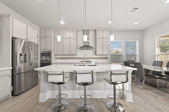 4234 Shays Manor Lane, Richmond, TX 77406