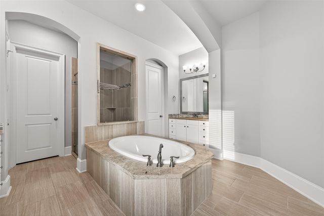 4234 Shays Manor Lane, Richmond, TX 77406