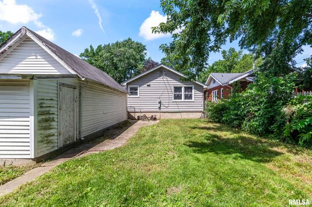 1904 S COLLEGE Street, Springfield, IL 62704