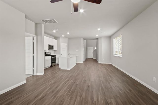 9211 Grace Ridge Drive, Willis, TX 77318