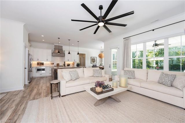 170 Lantern Drive, Advance, NC 27006