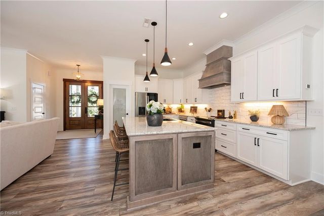 170 Lantern Drive, Advance, NC 27006