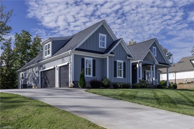 170 Lantern Drive, Advance, NC 27006