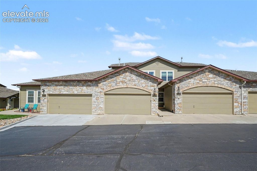 6424 Range Overlook Heights, Colorado Springs, CO 80922 — photo 2