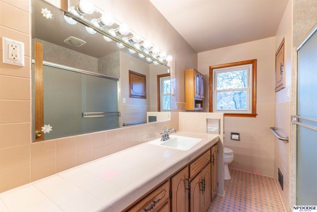 2006 Fairview Street, Bellevue, NE 68005