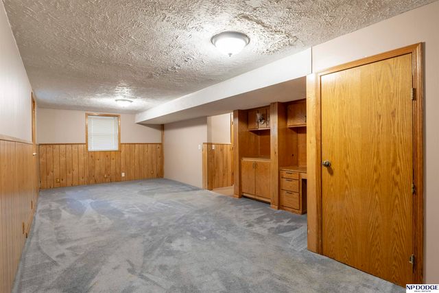 2006 Fairview Street, Bellevue, NE 68005