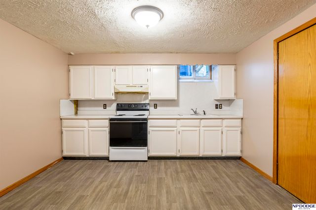 2006 Fairview Street, Bellevue, NE 68005