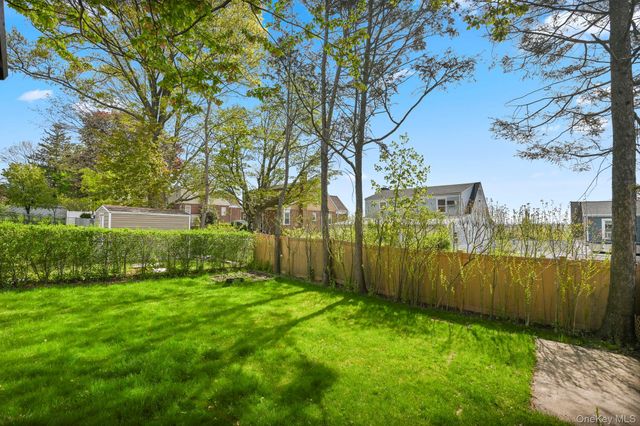 38 Croydon Road, Yonkers, NY 10710
