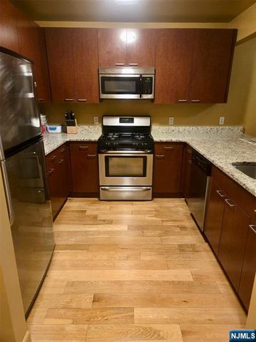 175 Broadway 205, Paterson, NJ 07505